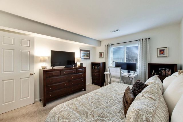 900 S PLUM GROVE Road 216, Palatine, IL 60067