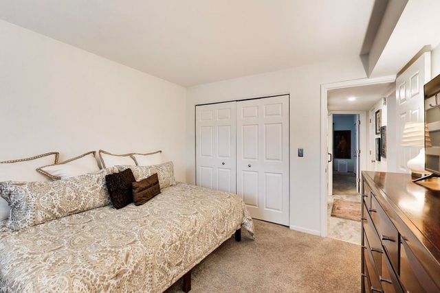 900 S PLUM GROVE Road 216, Palatine, IL 60067