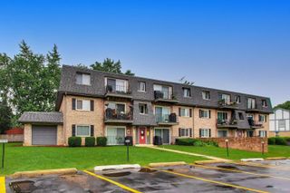 900 S PLUM GROVE Road 216, Palatine, IL 60067