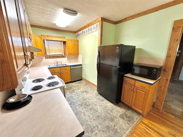 1694 Old Luling RD, Lockhart, TX 78644