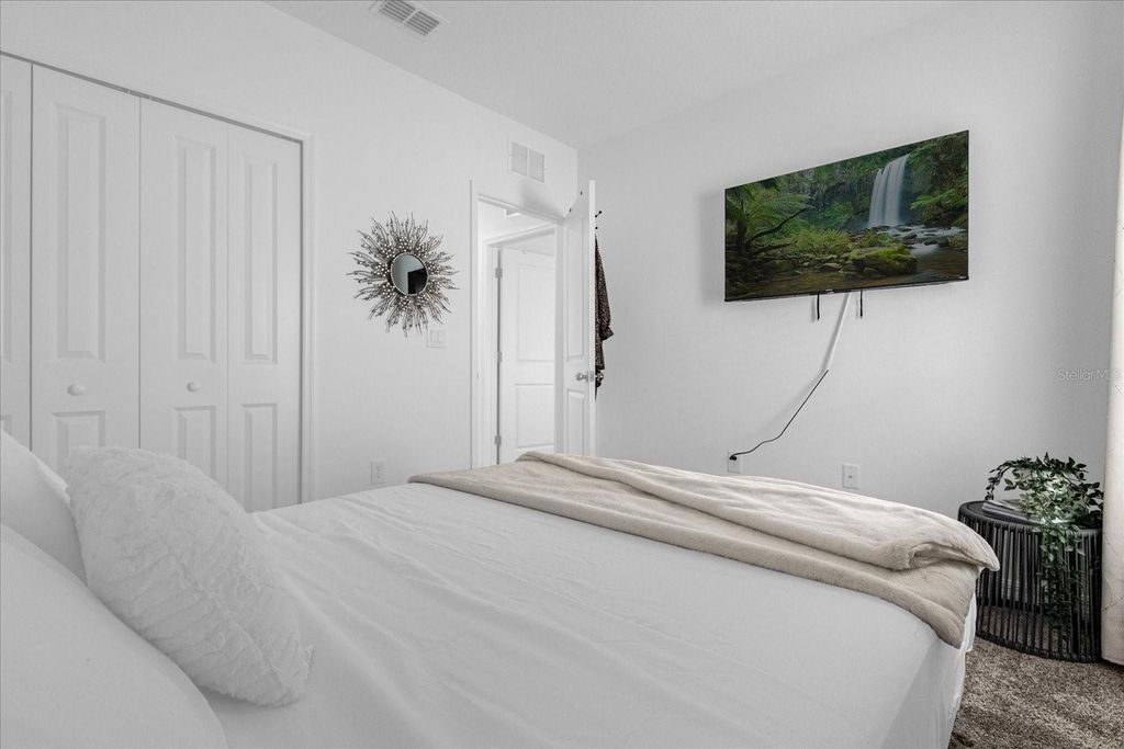 Image 16 of property listing at 622 BELL PRAIRIE CIRCLE, Lake Wales, FL 33859