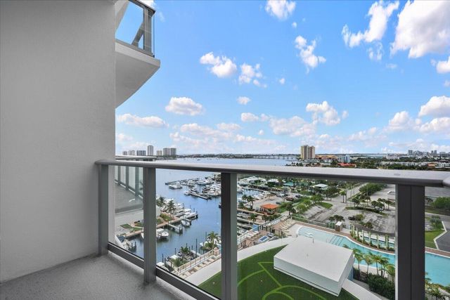 220 Lake Shore Drive 1207, Lake Park, FL 33403