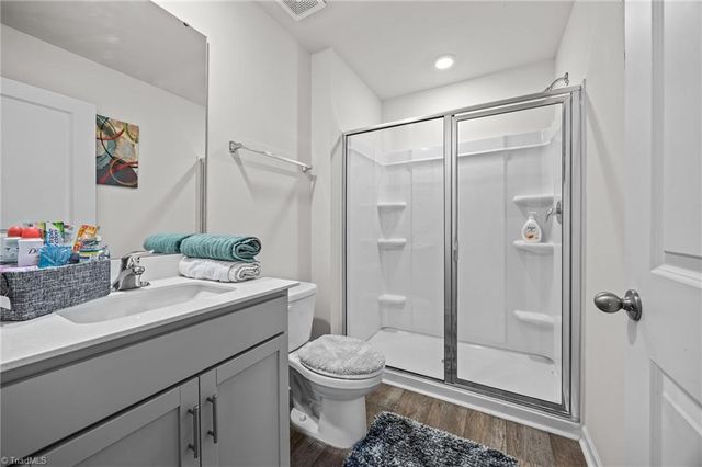 592 Tochi Court, Winston-salem, NC 27105