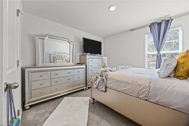 592 Tochi Court, Winston-salem, NC 27105