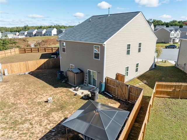 592 Tochi Court, Winston-salem, NC 27105