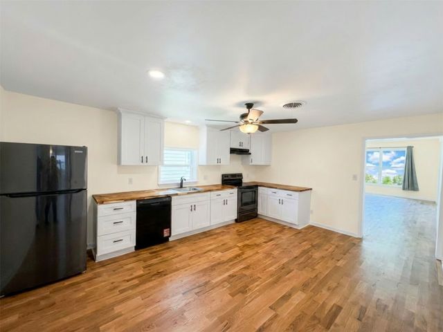 2011 N Houston Street, Fort Worth, TX 76164