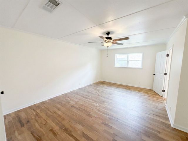 2011 N Houston Street, Fort Worth, TX 76164