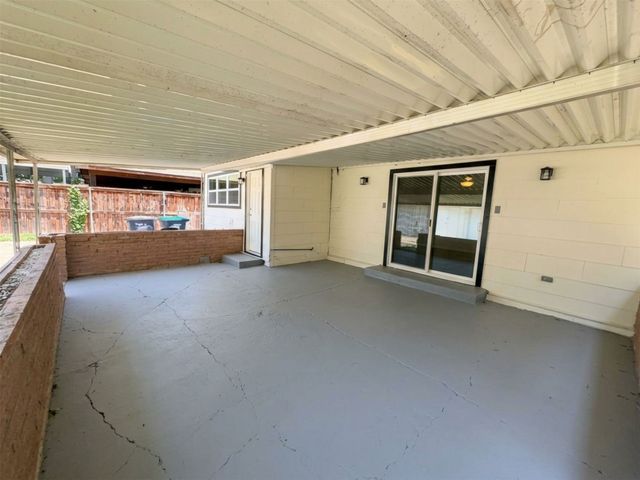 2011 N Houston Street, Fort Worth, TX 76164