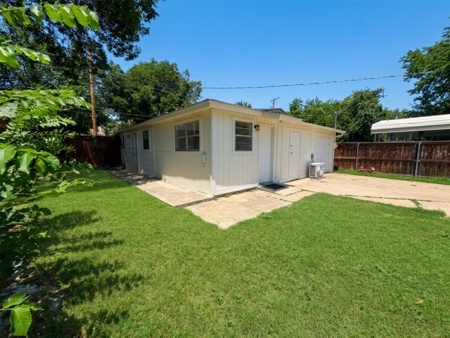 2011 N Houston Street, Fort Worth, TX 76164
