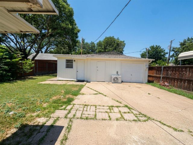 2011 N Houston Street, Fort Worth, TX 76164