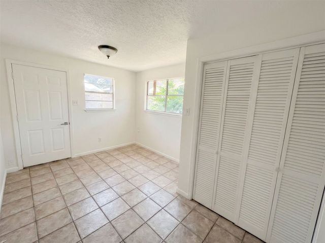 2011 N Houston Street, Fort Worth, TX 76164