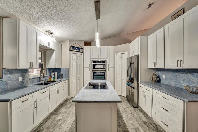 3046 BLAINE CIRCLE, Deltona, FL 32738