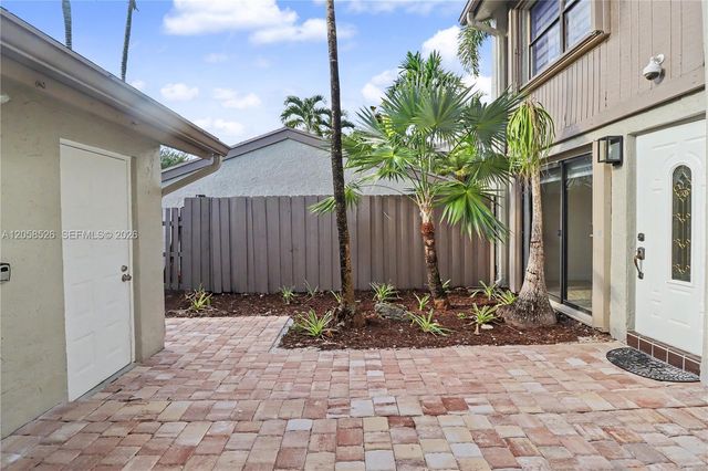 11459 SW 110th Ln, Miami, FL 33176