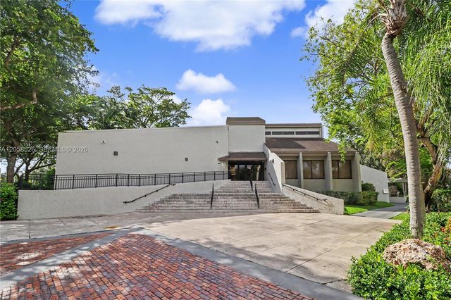 11459 SW 110th Ln, Miami, FL 33176