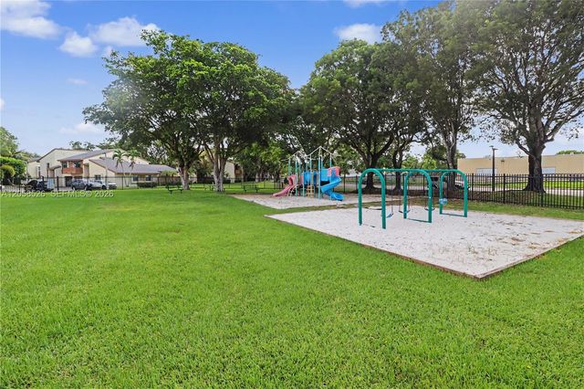 11459 SW 110th Ln, Miami, FL 33176