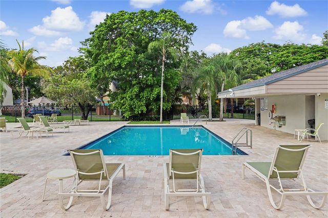 11459 SW 110th Ln, Miami, FL 33176