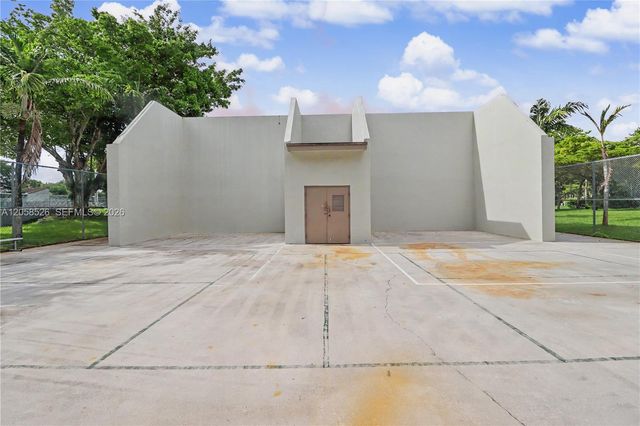 11459 SW 110th Ln, Miami, FL 33176