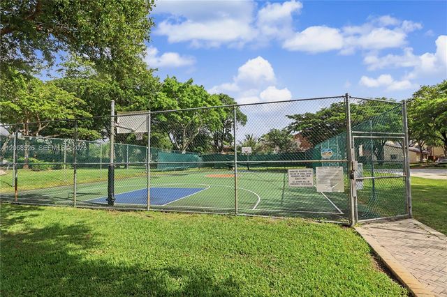 11459 SW 110th Ln, Miami, FL 33176