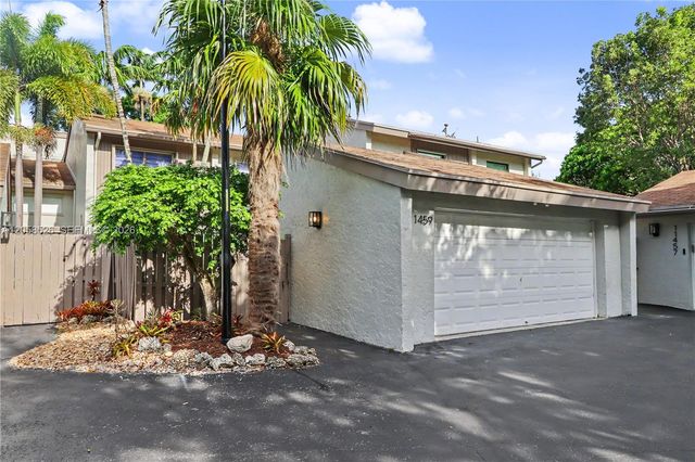 11459 SW 110th Ln, Miami, FL 33176