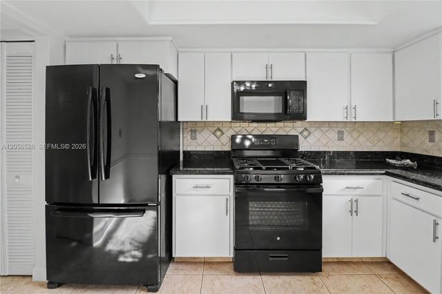 11459 SW 110th Ln, Miami, FL 33176