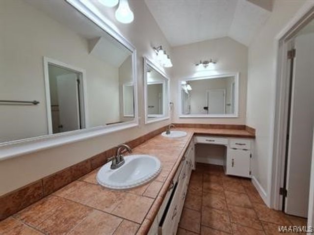 6474 Halcyon Drive, Montgomery, AL 36117