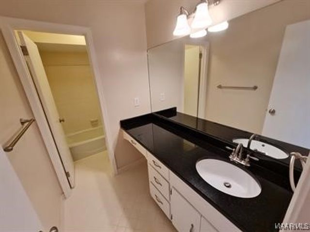 6474 Halcyon Drive, Montgomery, AL 36117