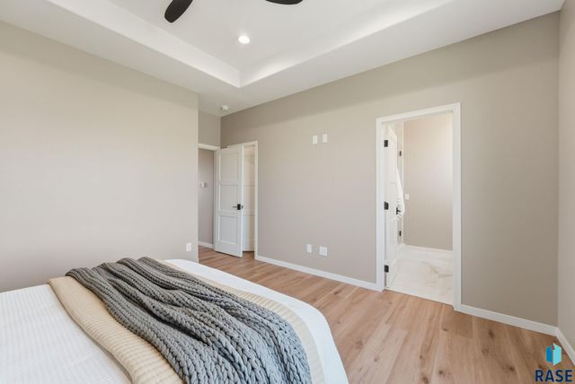 405 N Sunshine Ave Avenue, Brandon, SD 57005