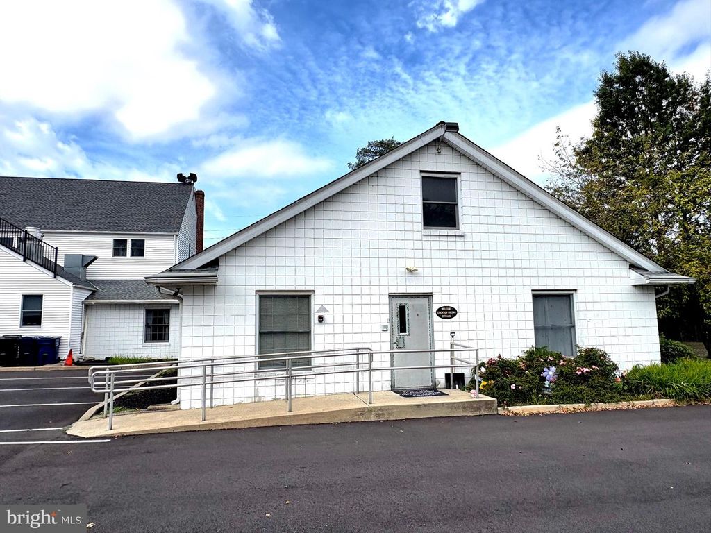 2020 BRUNSWICK AVE, LAWRENCE TWP, NJ 08648 — exterior