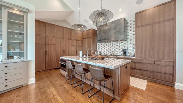 95 52ND STREET, Holmes Beach, FL 34217