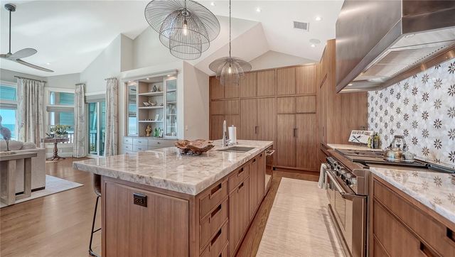 95 52ND STREET, Holmes Beach, FL 34217