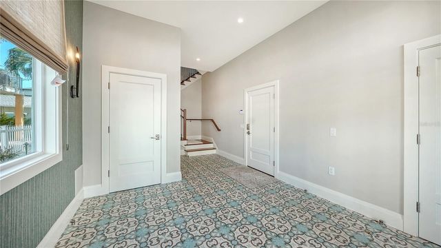 95 52ND STREET, Holmes Beach, FL 34217