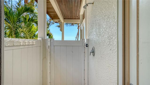 95 52ND STREET, Holmes Beach, FL 34217