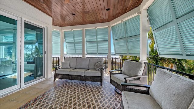 95 52ND STREET, Holmes Beach, FL 34217