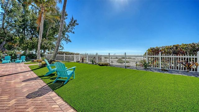 95 52ND STREET, Holmes Beach, FL 34217