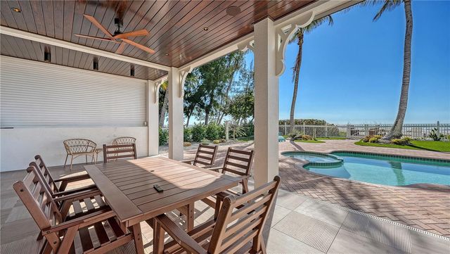 95 52ND STREET, Holmes Beach, FL 34217