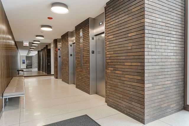 5455 N Sheridan Road 707, Chicago, IL 60640