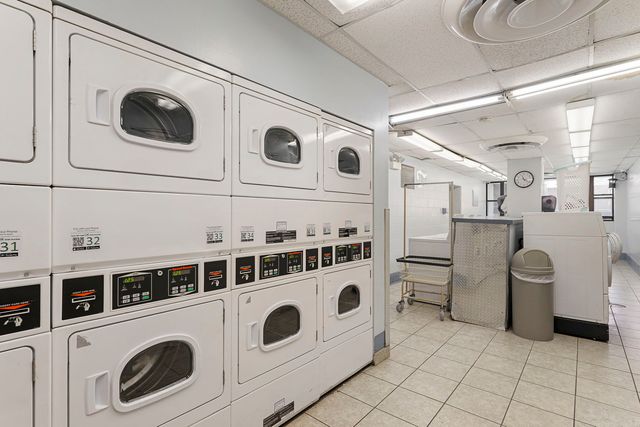 5455 N Sheridan Road 707, Chicago, IL 60640
