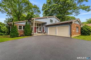 47 Colonial Drive, Waterford, CT 06385