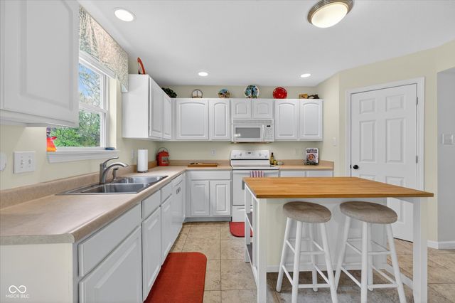 15941 Concert Way, Noblesville, IN 46060