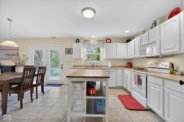 15941 Concert Way, Noblesville, IN 46060