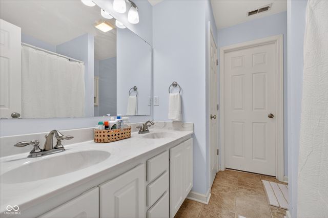 15941 Concert Way, Noblesville, IN 46060