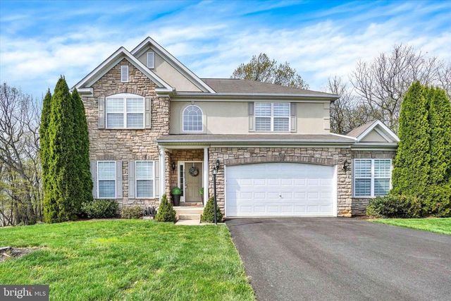 1015 NUGENT WAY, York, PA 17402