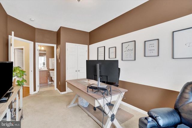 1015 NUGENT WAY, York, PA 17402