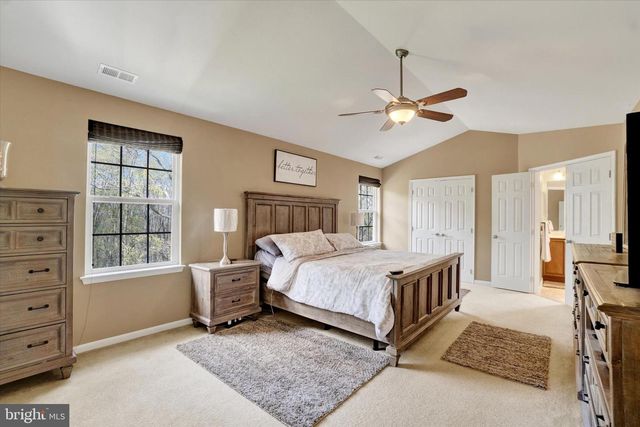 1015 NUGENT WAY, York, PA 17402