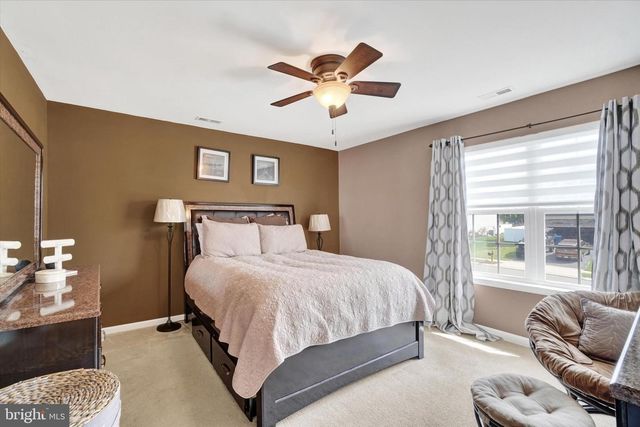 1015 NUGENT WAY, York, PA 17402