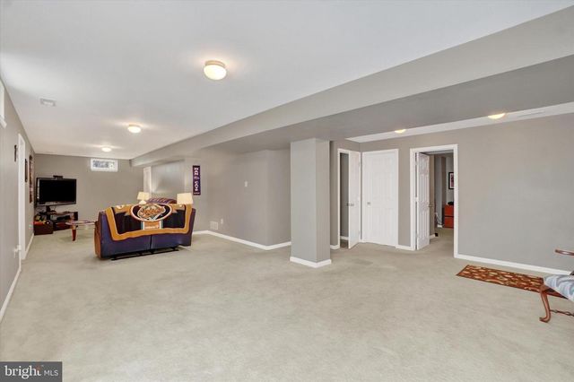 1015 NUGENT WAY, York, PA 17402