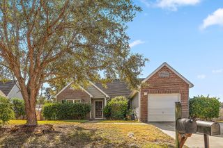 5132 Thornton Drive, Summerville, SC 29485