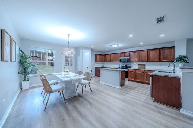 6131 Balcony Lane, Dallas, TX 75241