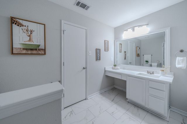 6131 Balcony Lane, Dallas, TX 75241