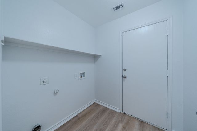 6131 Balcony Lane, Dallas, TX 75241